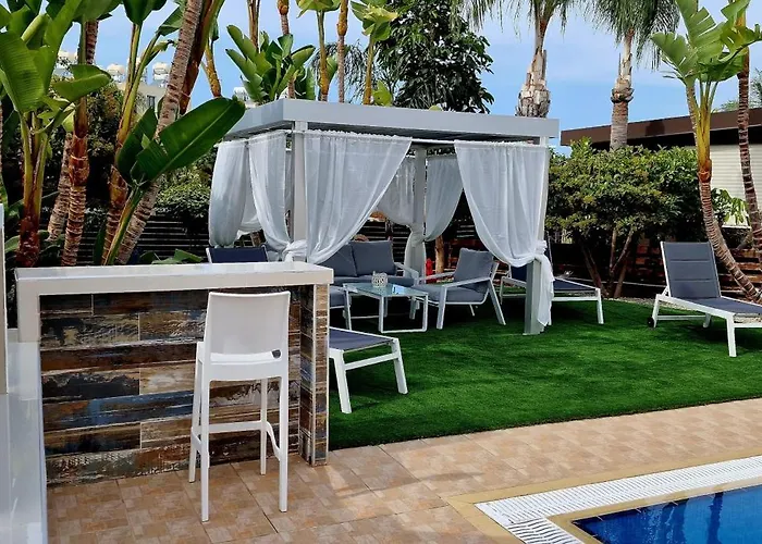 Gabriel Villa Protaras