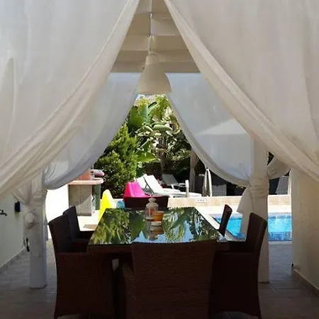 Gabriel Протарас